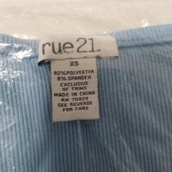 NWT rue 21 Light Blue V Neck Essential Tee Size XS Color Light Blue - Picture 5 of 6